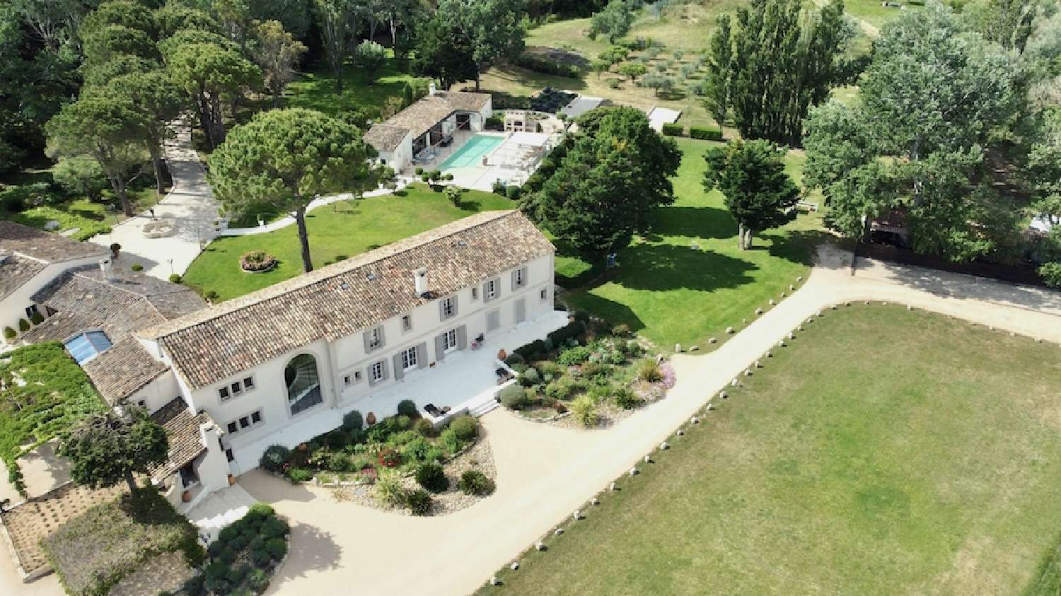  à vendre villa Arles Bouches-du-Rhône 2