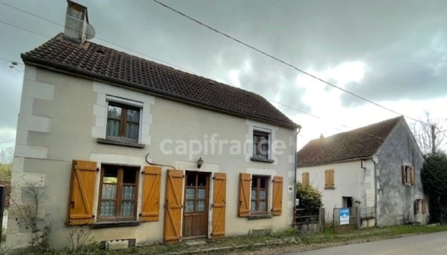  for sale house Ouanne Yonne 3
