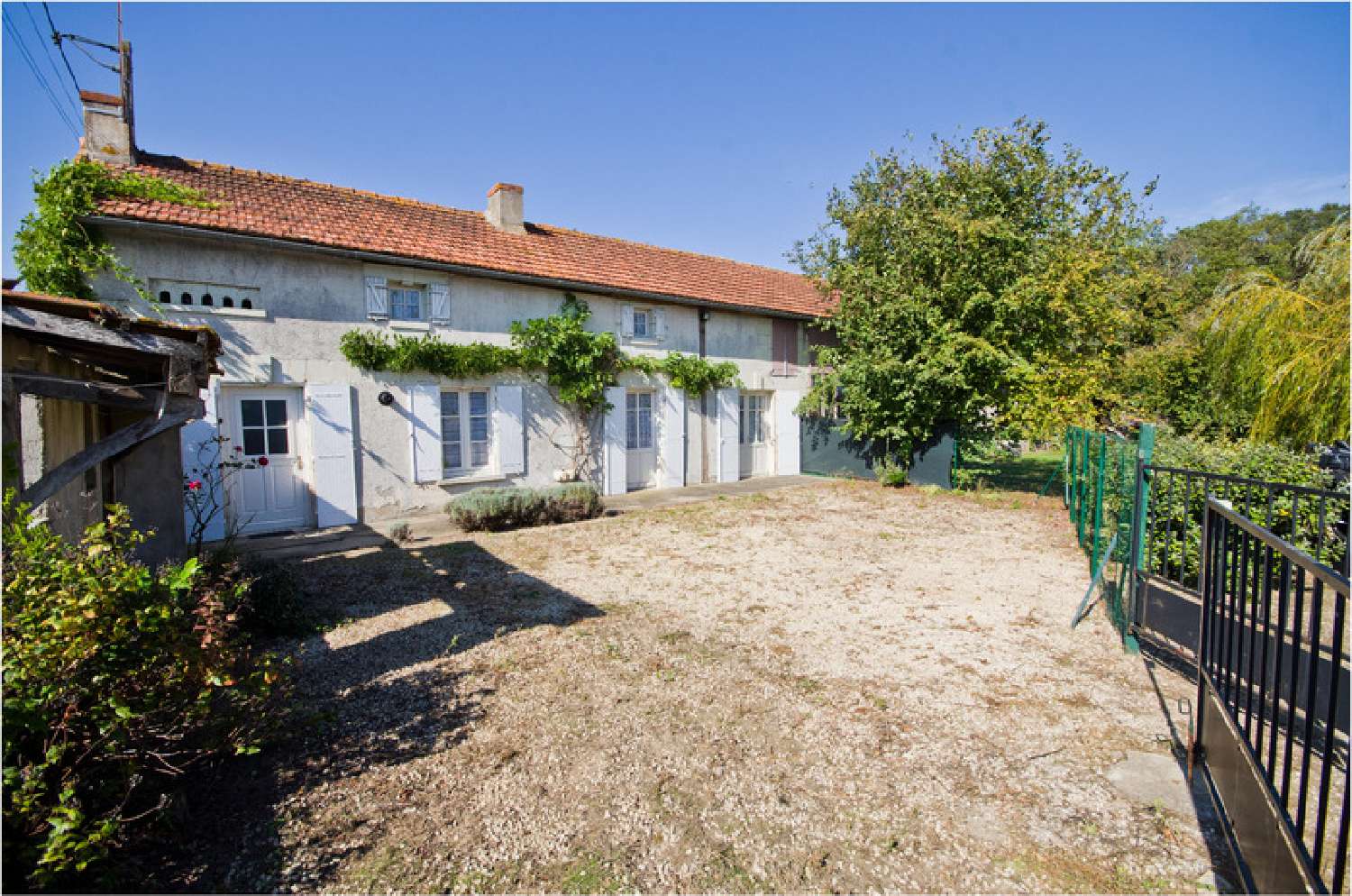  for sale house Chouppes Vienne 1