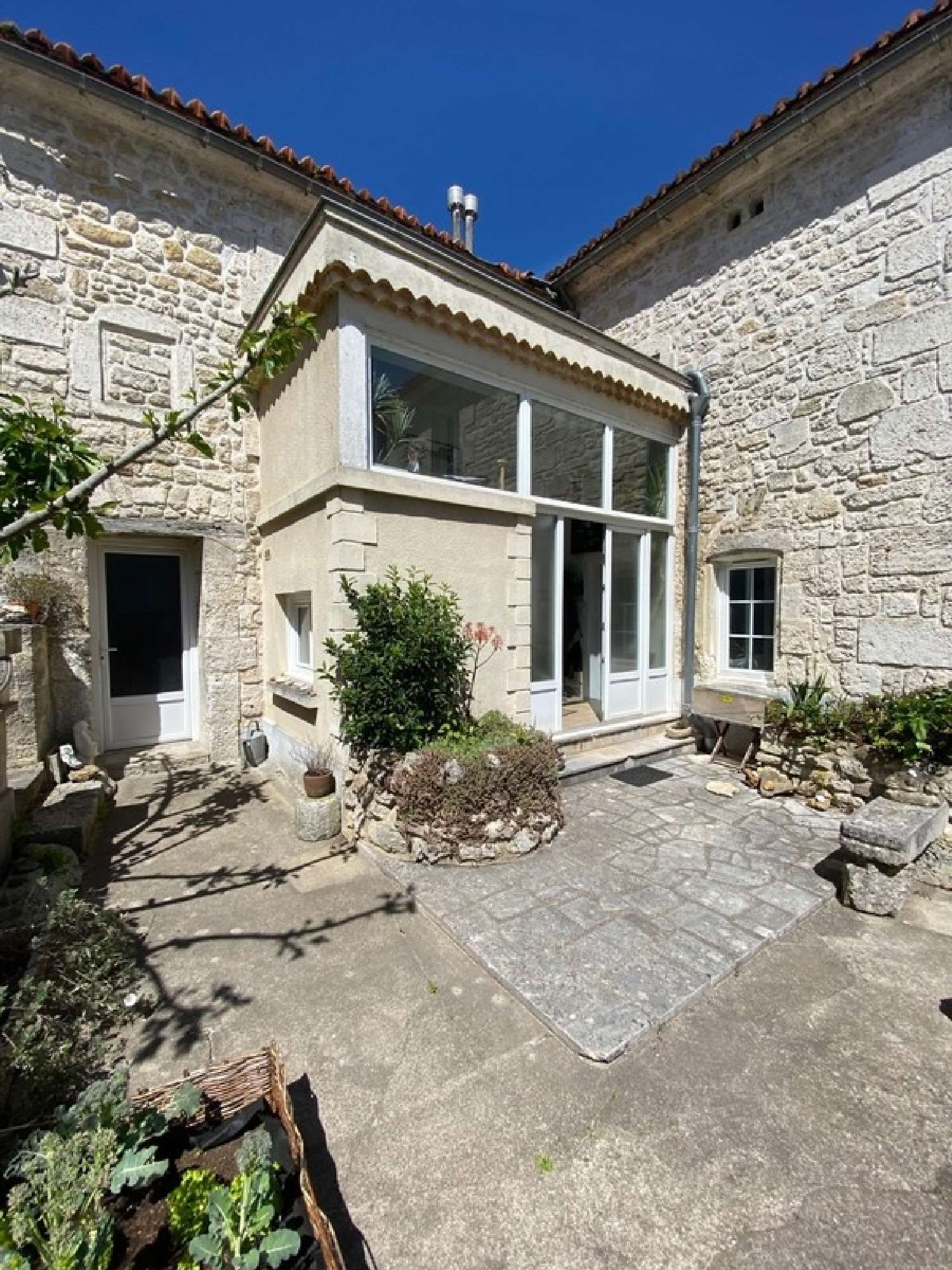  for sale house Magnac-sur-Touvre Charente 1