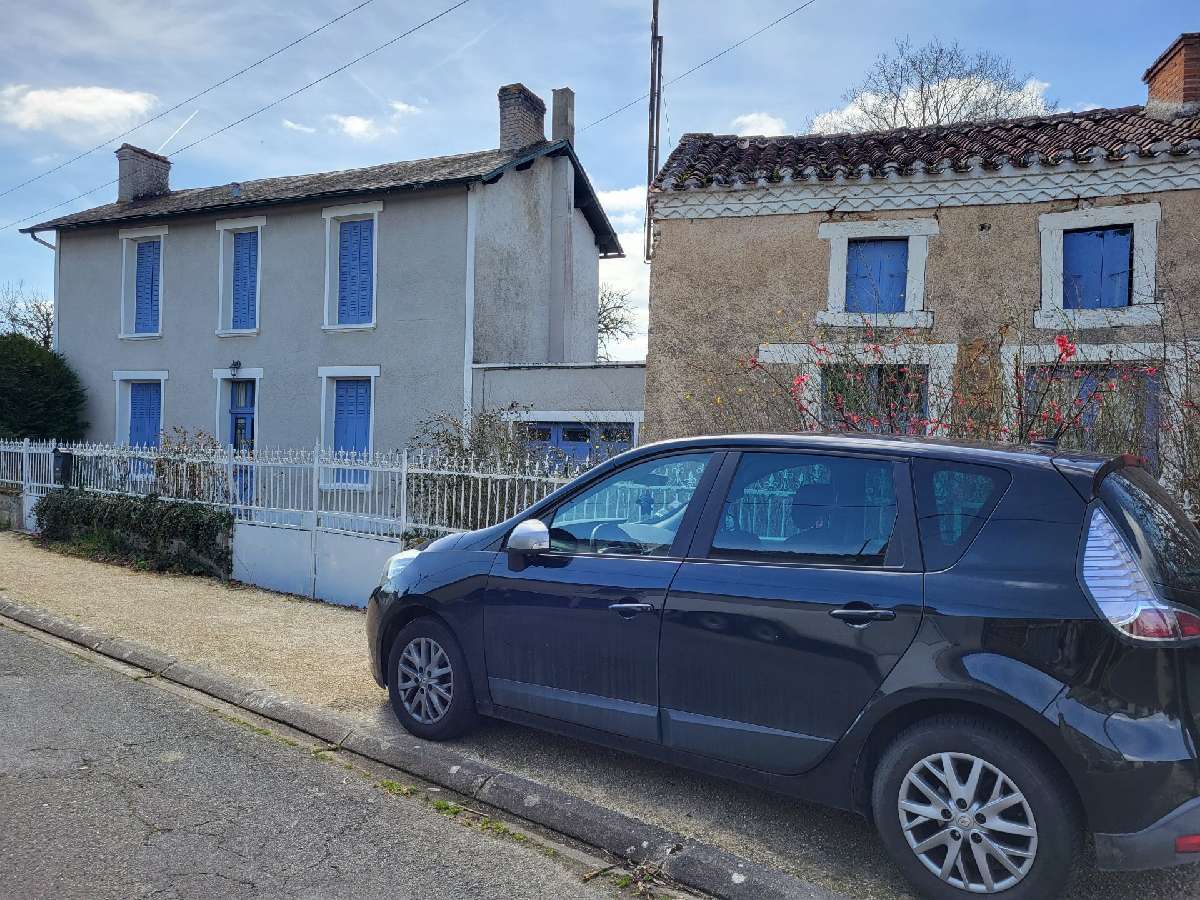  for sale house Bourg-Archambault Vienne 1