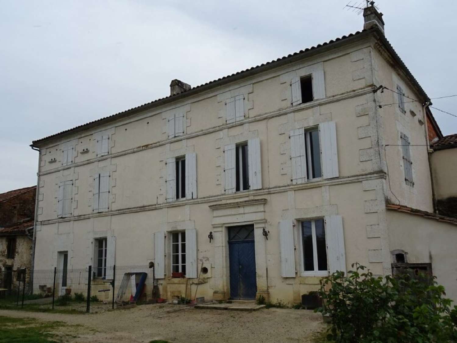 Montbron Charente Haus Bild 6441185