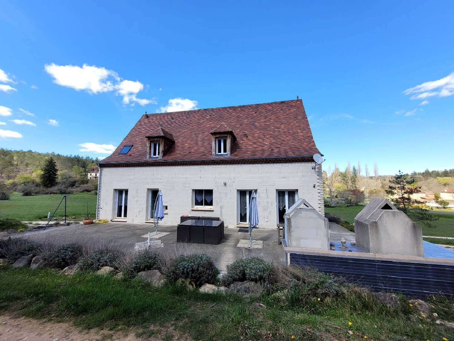  à vendre maison Pézuls Dordogne 1