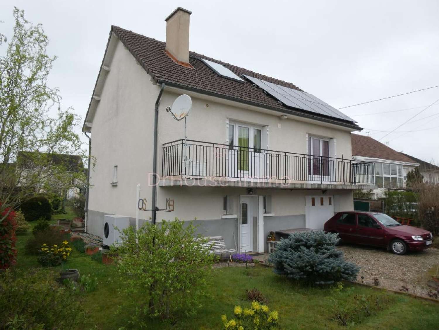 property for sale in town VallonenSully (region Allier) France, properties 5 Franimo