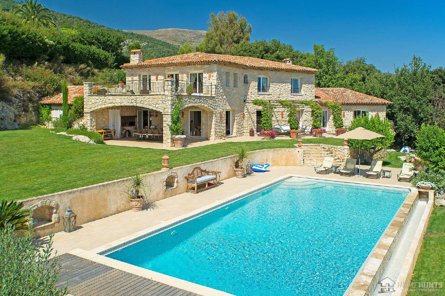  for sale villa Tourette-sur-Loup Alpes-Maritimes 1
