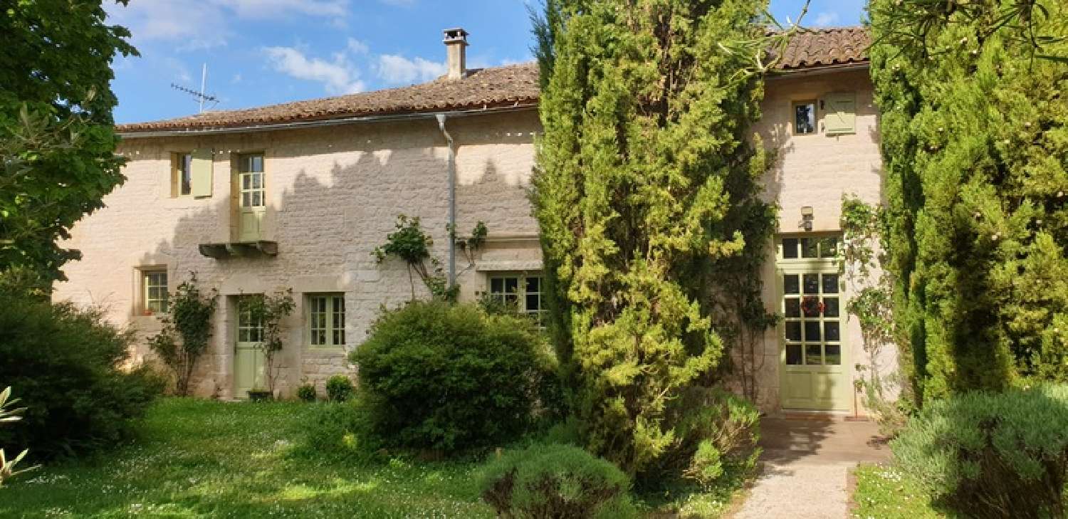  te koop huis Celles-sur-Belle Deux-Sèvres 1