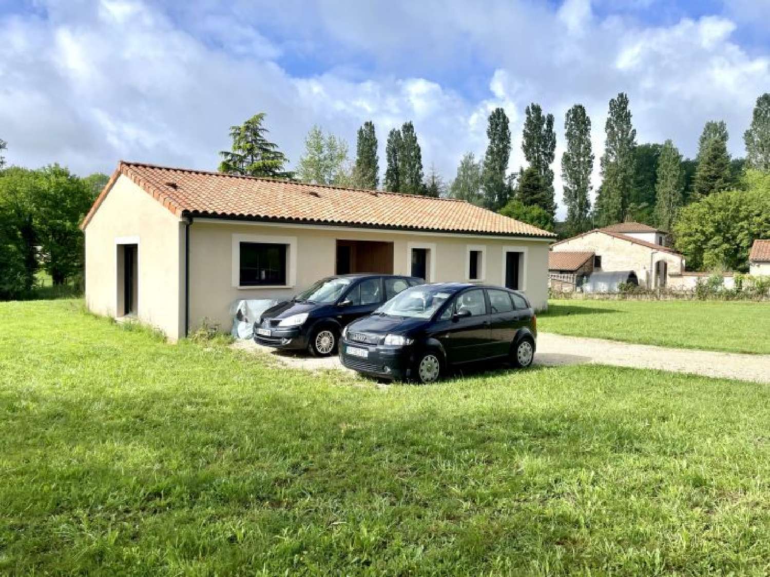  à vendre maison Nantheuil Dordogne 2