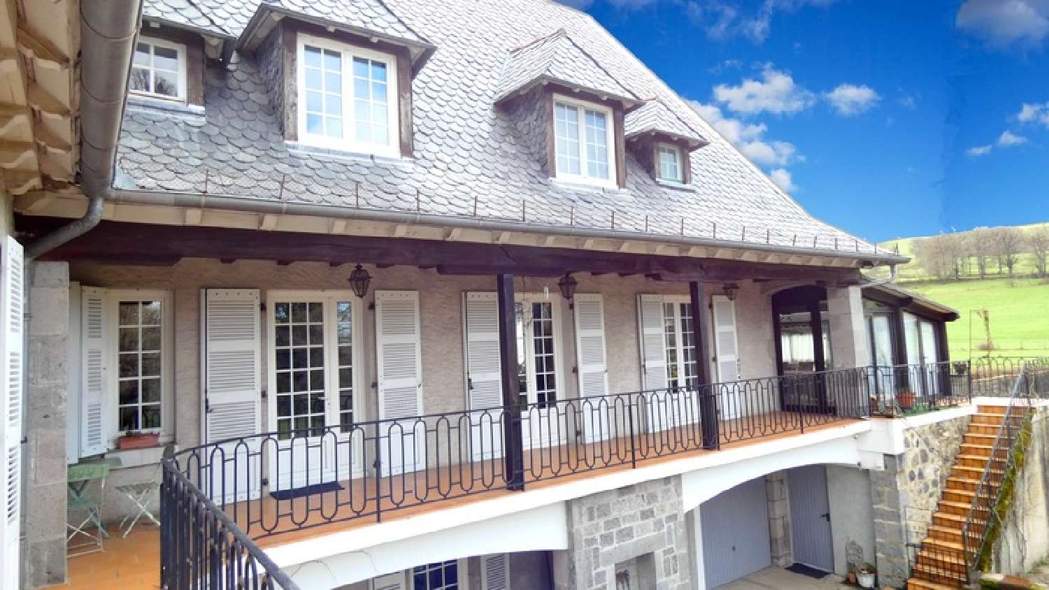  for sale mansion Arpajon-sur-Cère Cantal 3