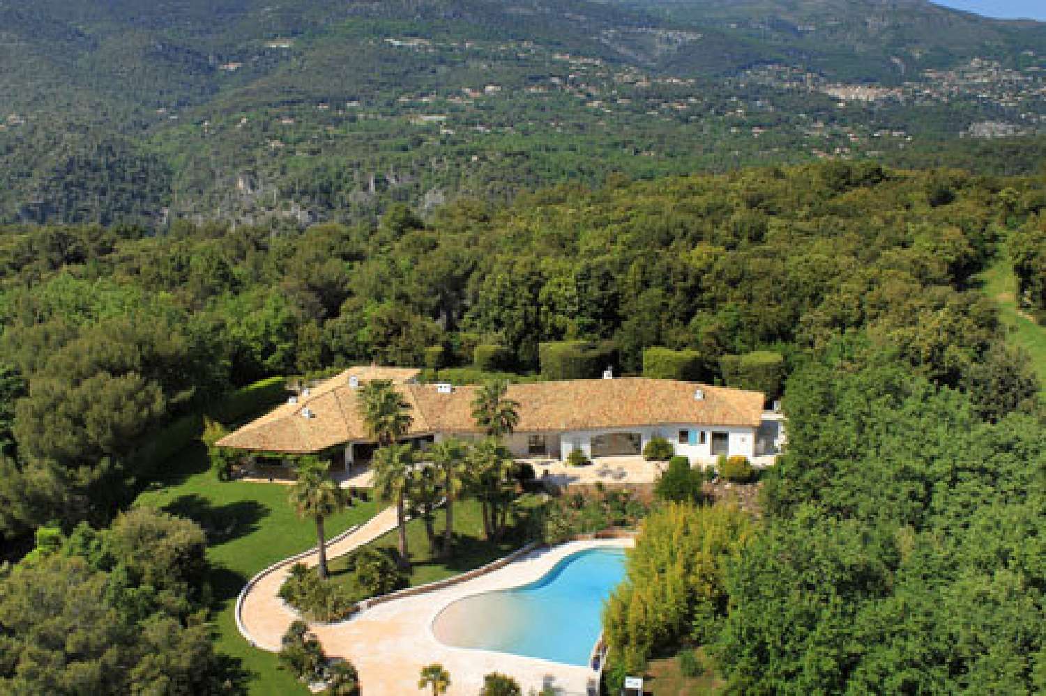  à vendre villa Valbonne Alpes-Maritimes 1