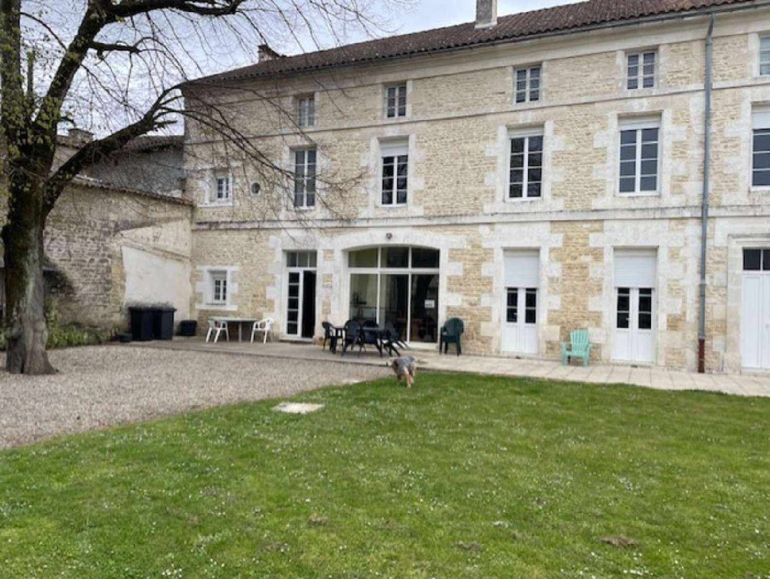  à vendre maison bourgeoise Saint-Cybardeaux Charente 3