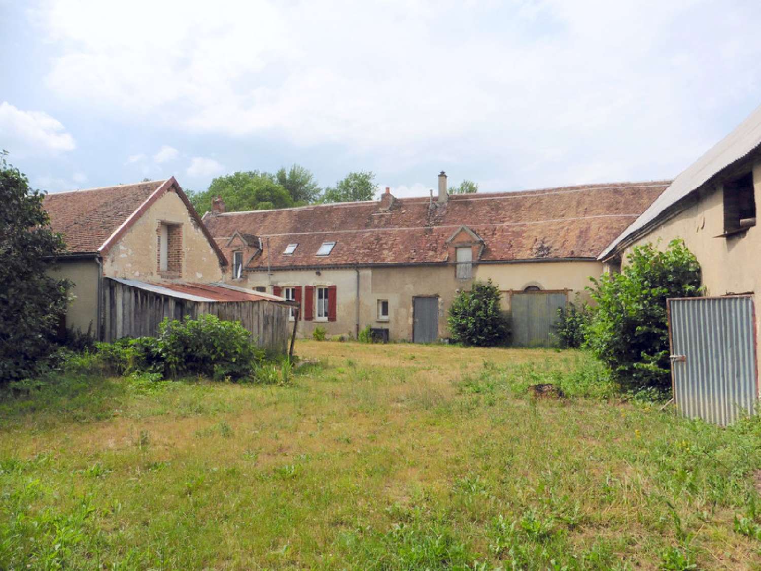  for sale farm Sens Yonne 2