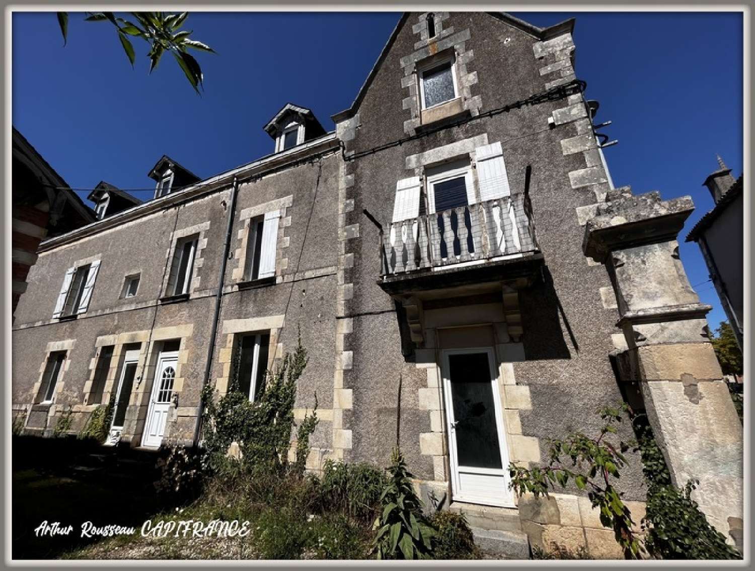  for sale mansion Saint-Savin Vienne 1