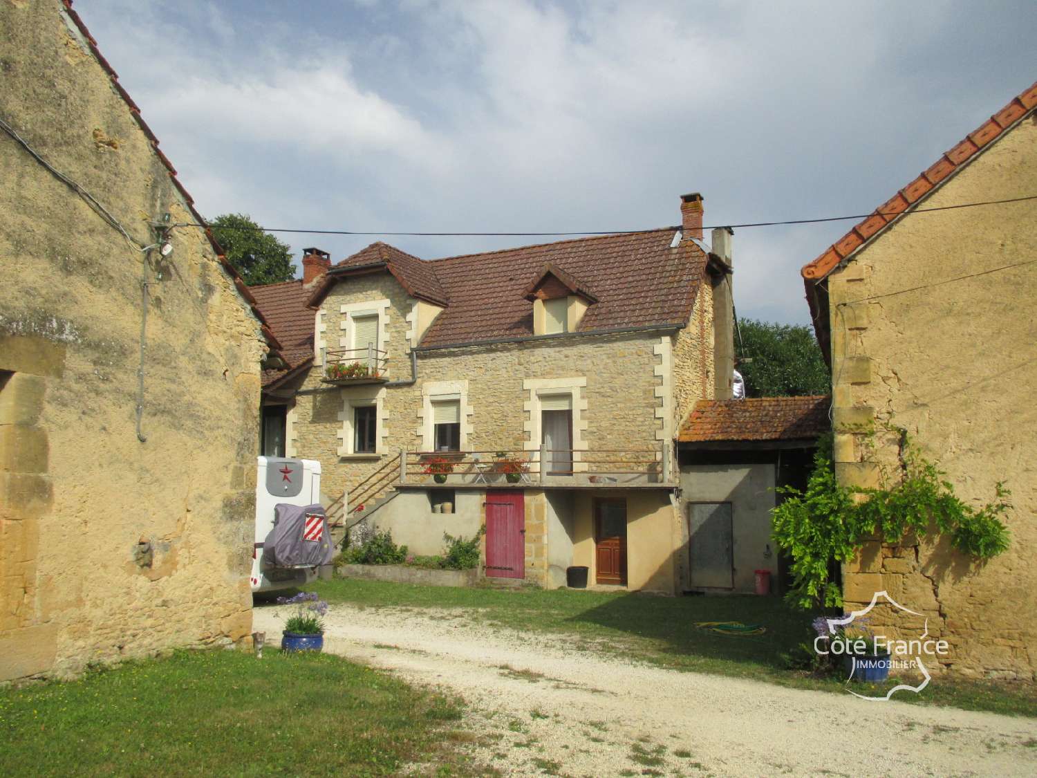  à vendre ferme Tamniès Dordogne 4