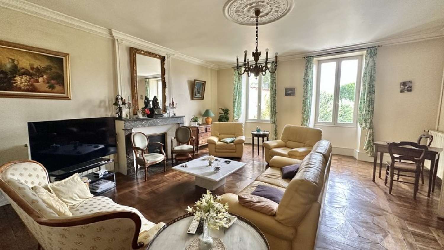  te koop huis Saint-Hilaire Charente 1