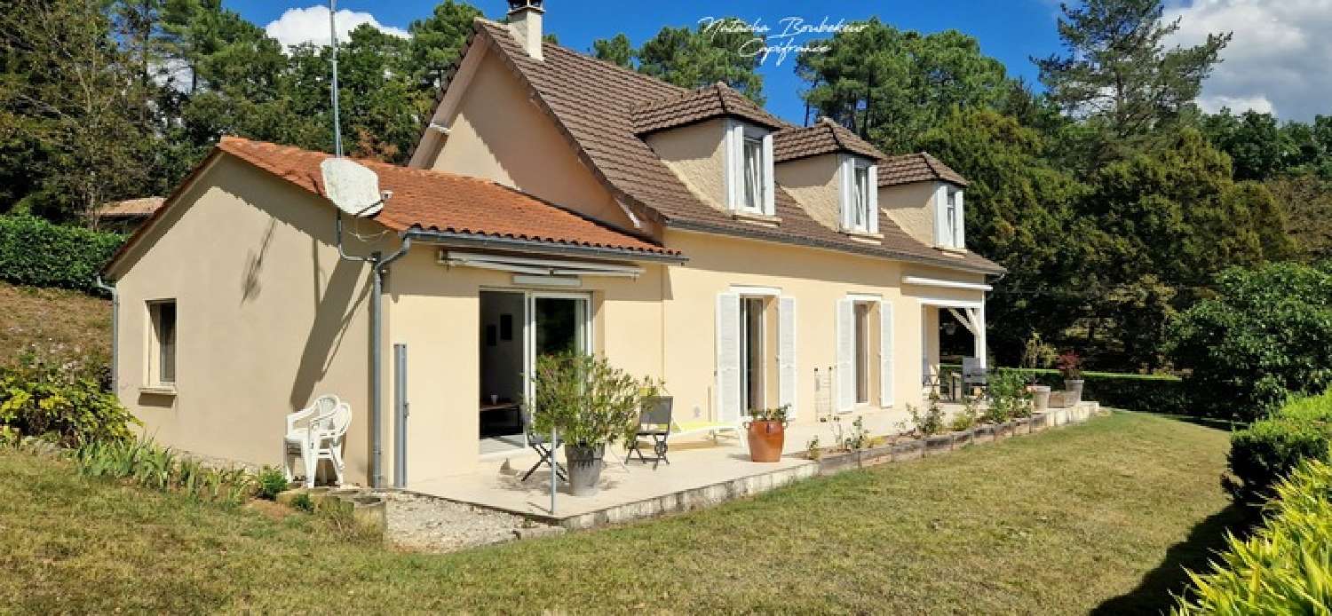  te koop huis Lembras Dordogne 1