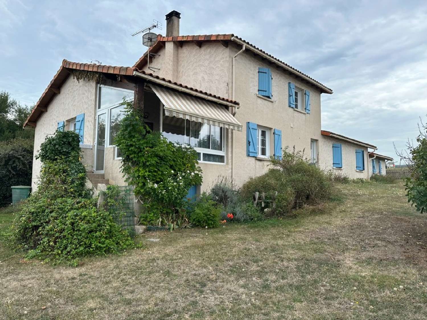  kaufen Haus Montbron Charente 2