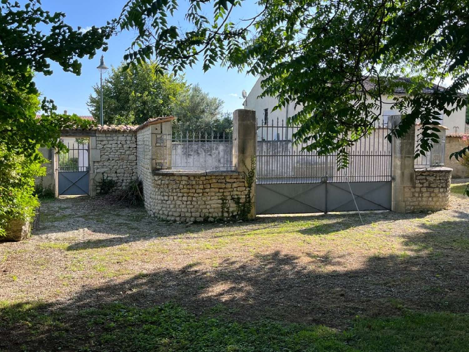 for sale village house Saint-Jean-d'Angély Charente-Maritime 4