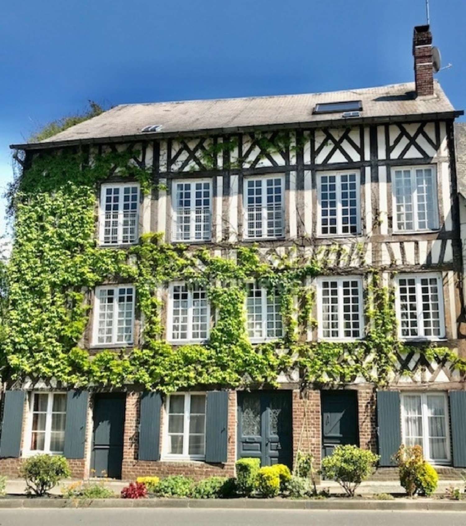  for sale mansion Saint-Georges-du-Vièvre Eure 2