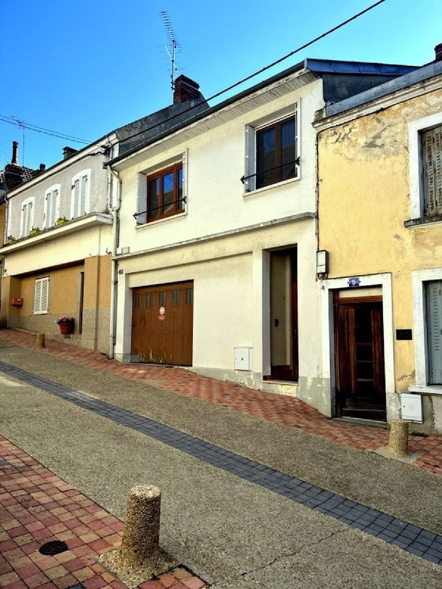  for sale house Néris-les-Bains Allier 1