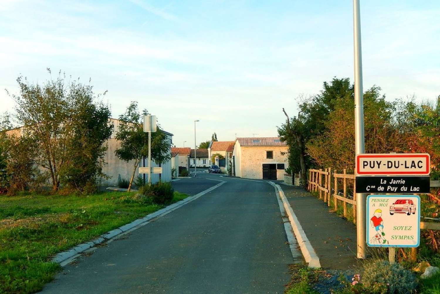  te koop terrein Puy-du-Lac Charente-Maritime 2