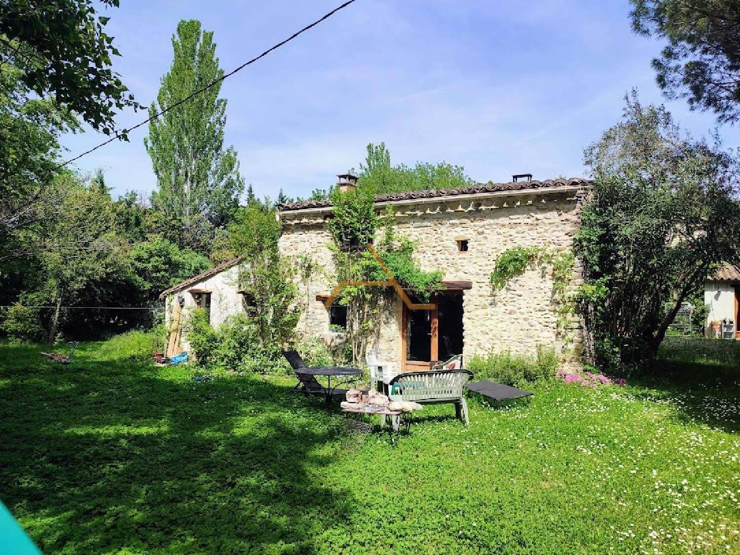  te koop huis La Bégude-de-Mazenc Drôme 3