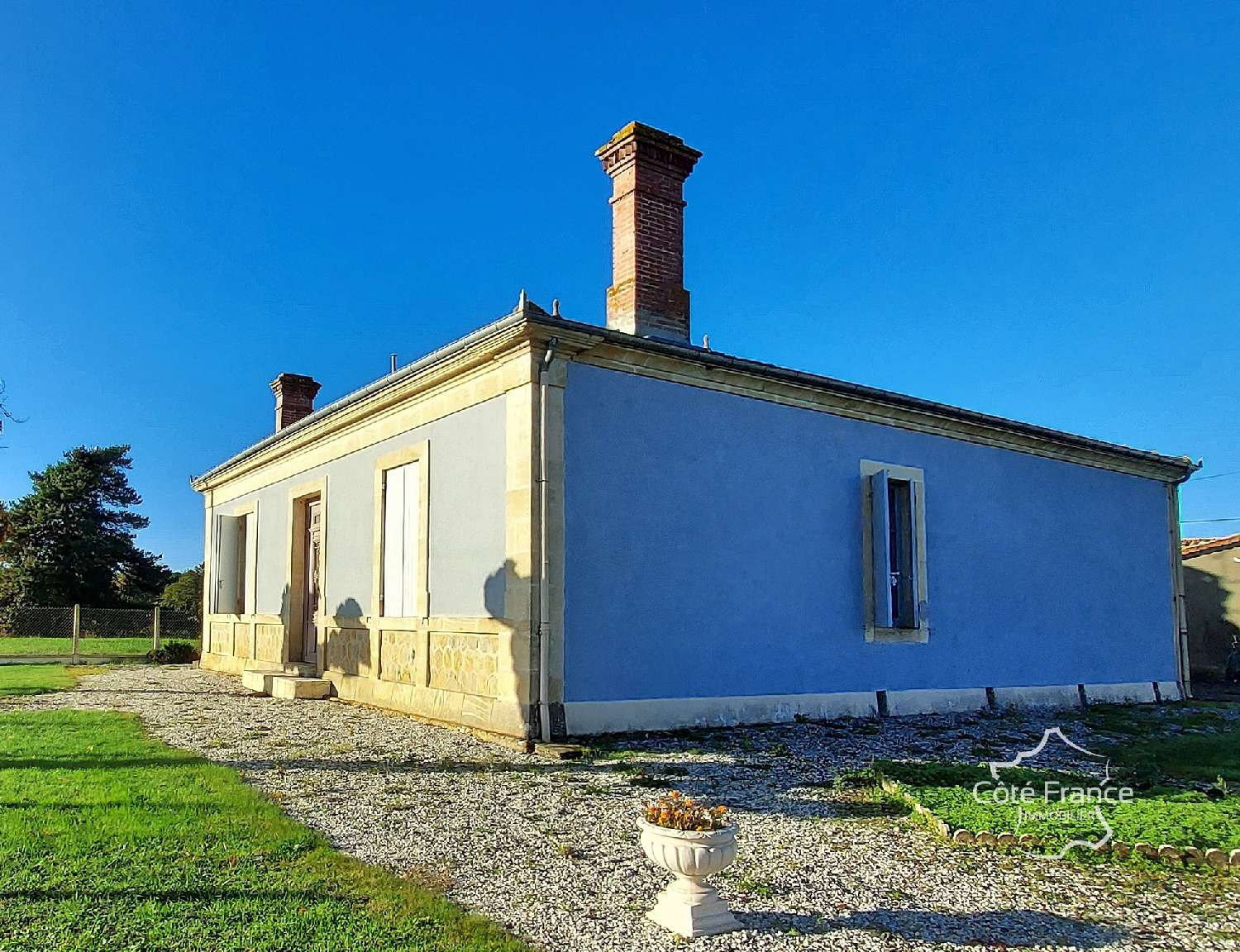  for sale village house Budos Gironde 5