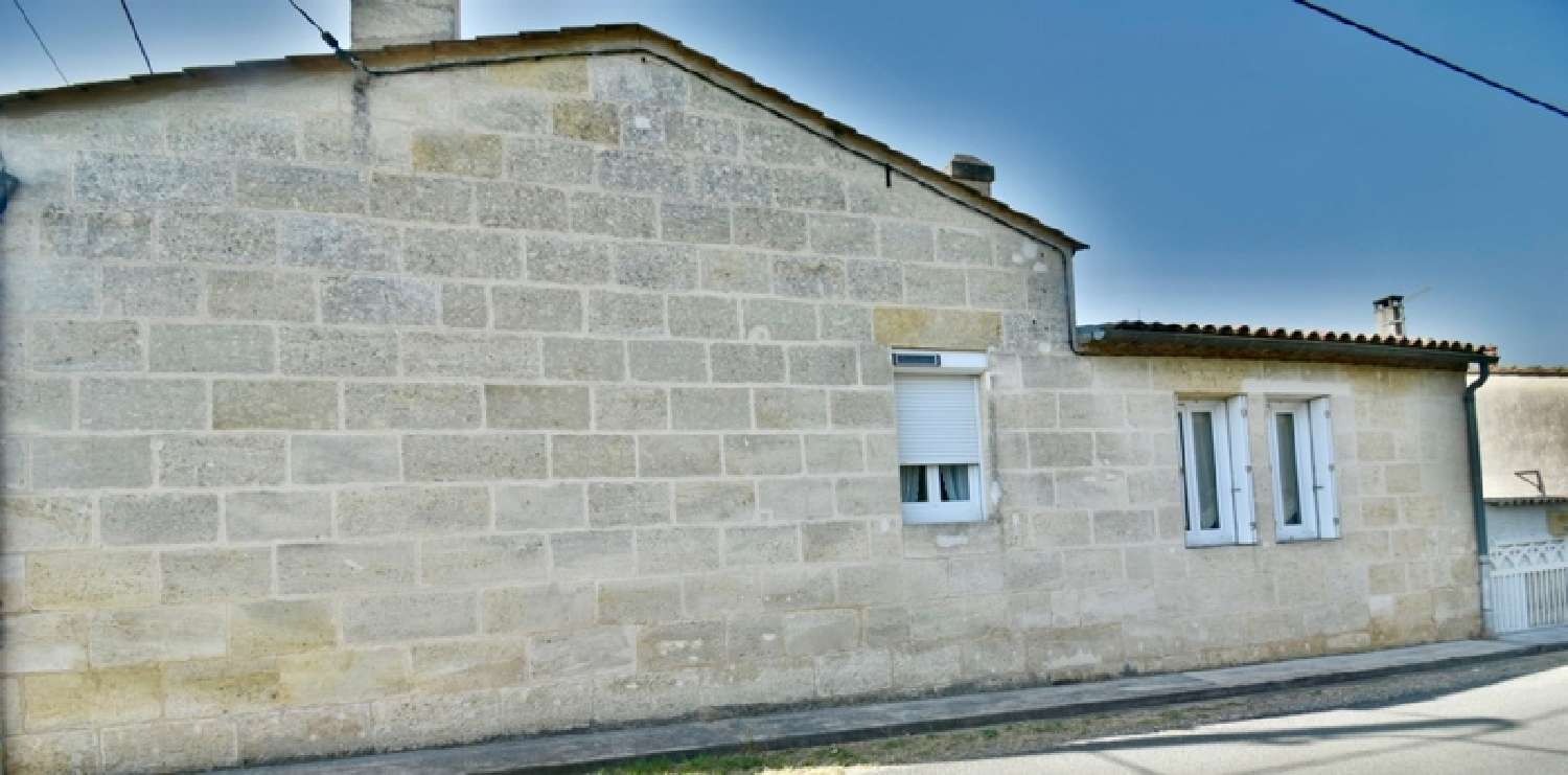  à vendre maison de village Gauriac Gironde 5