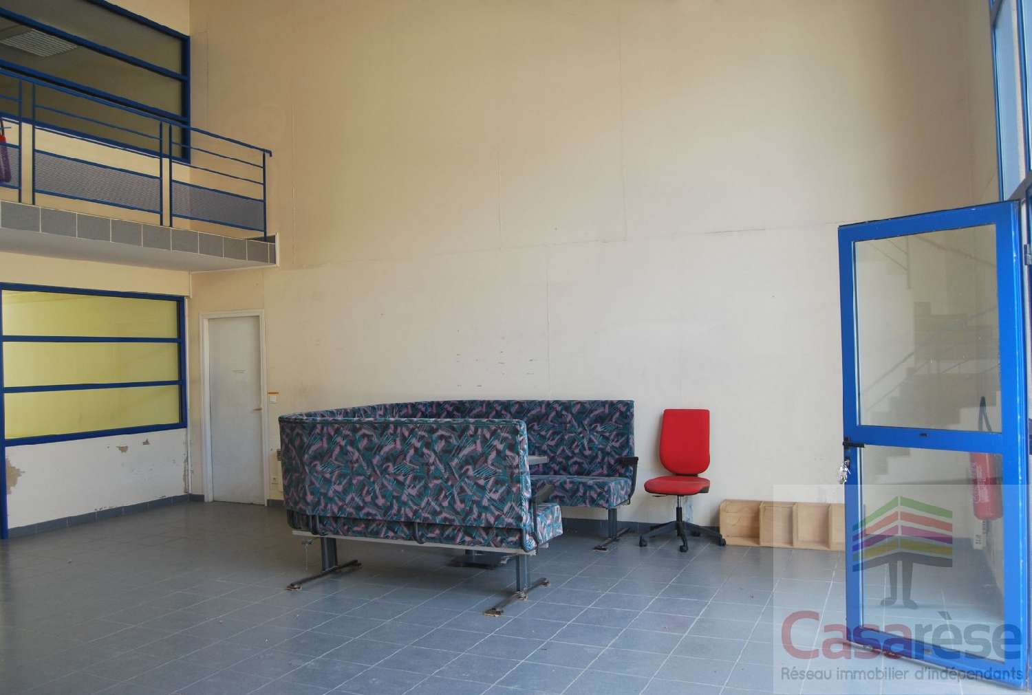 for sale office Cahors Lot 4