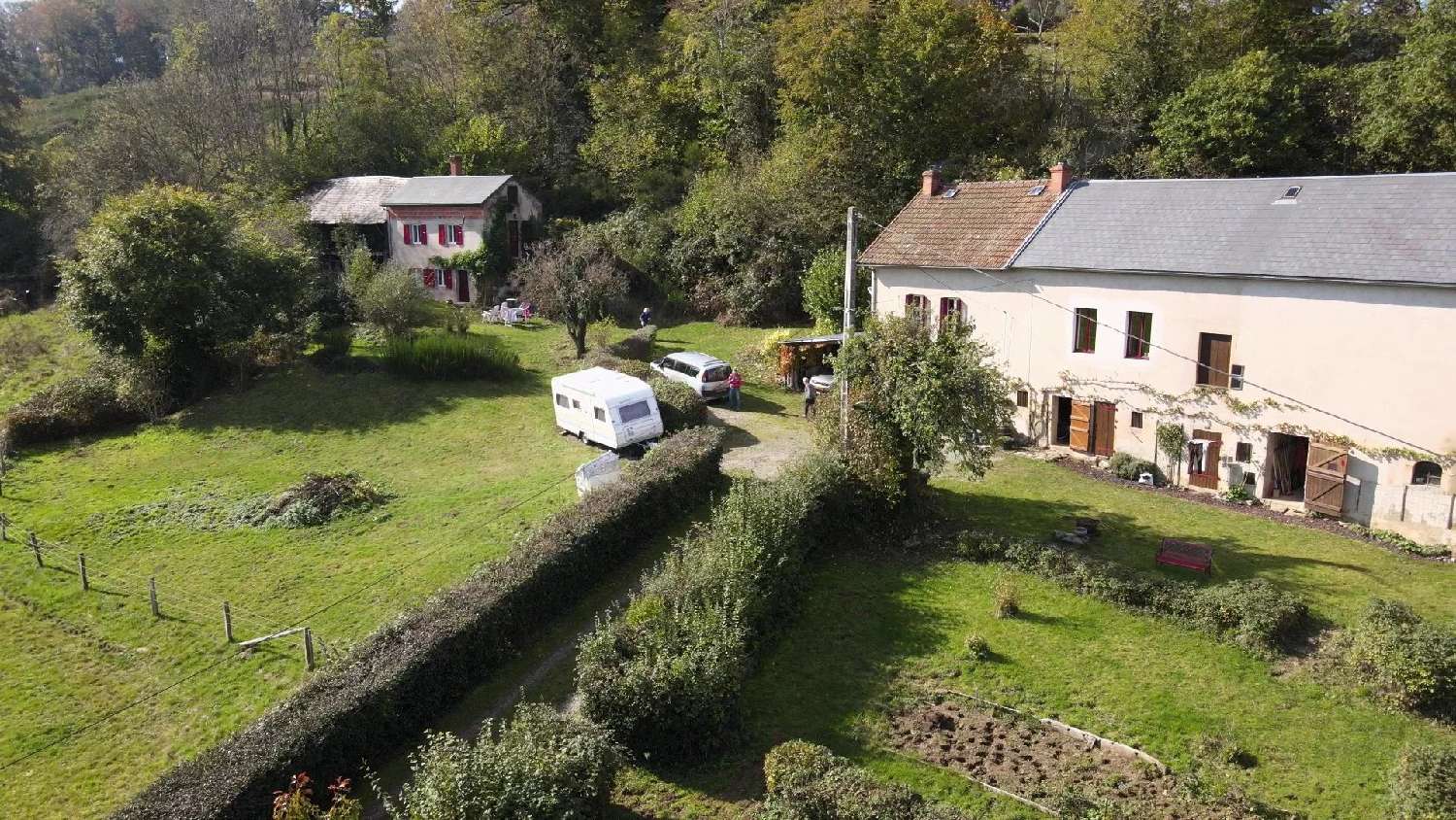 huis te koop Gouttières, Puy-de-Dôme ( Auvergne-Rhône-Alpes) foto 2