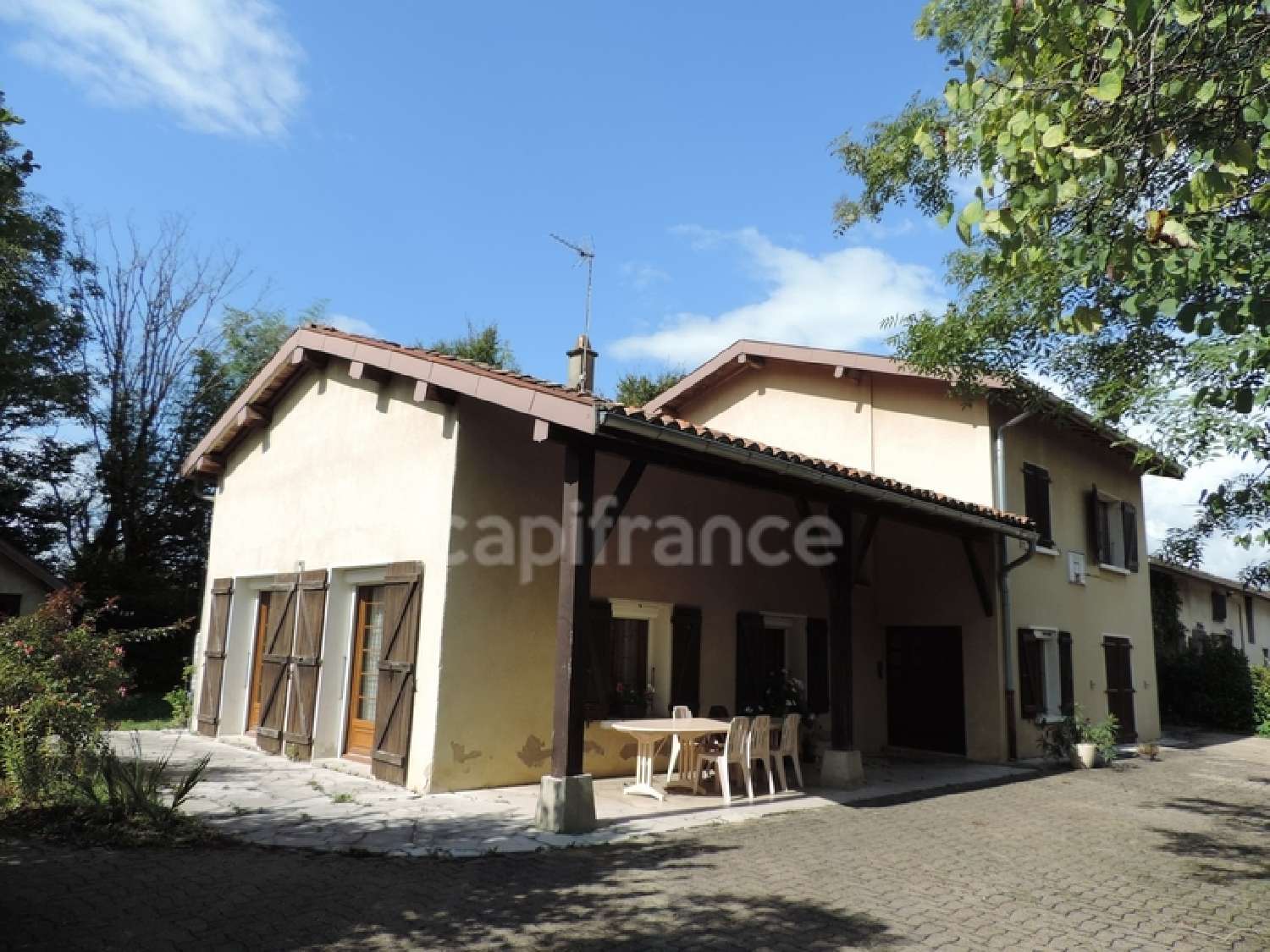  en venta casa Montagnat Ain 2
