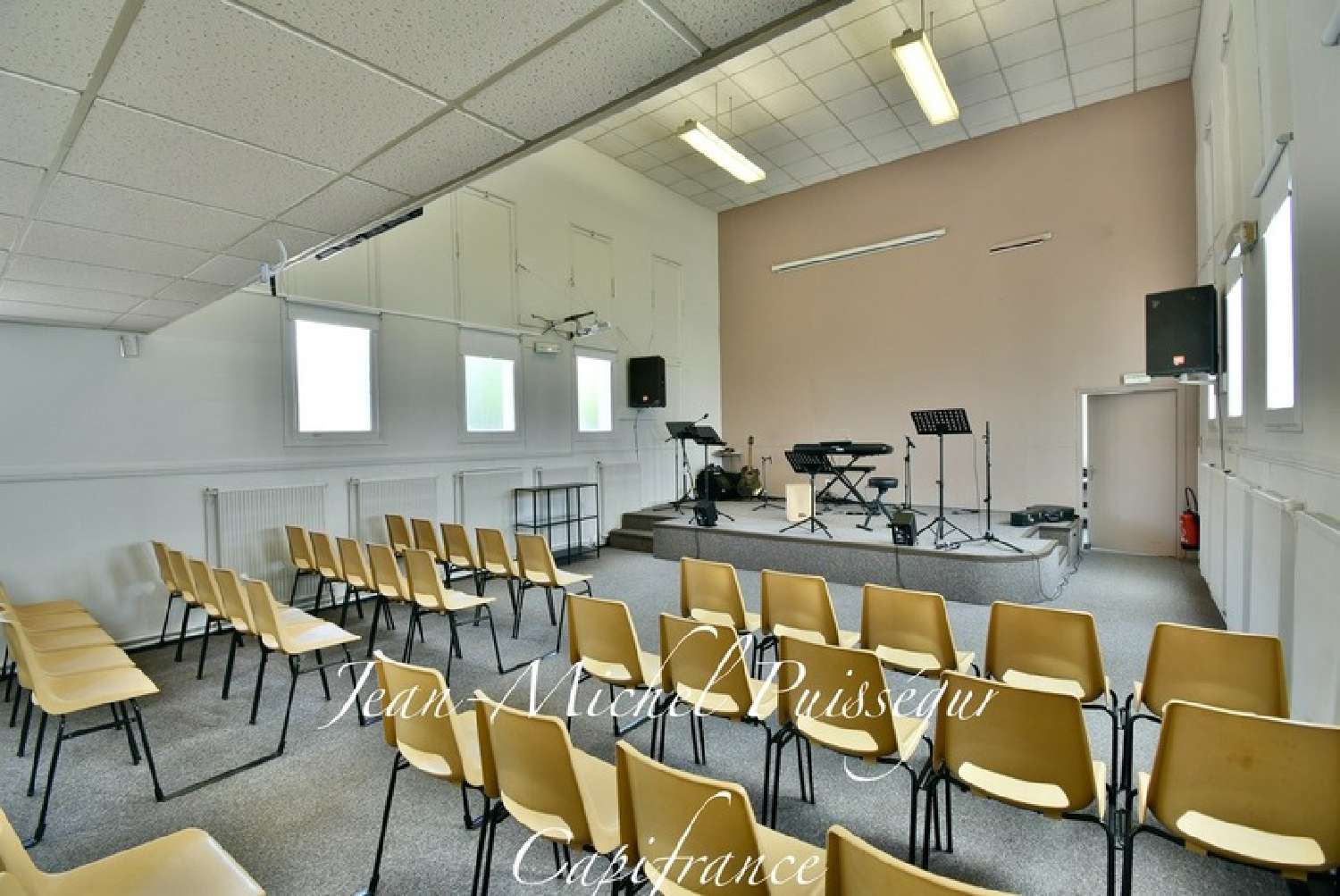  for sale office Saint-Gaudens Haute-Garonne 1
