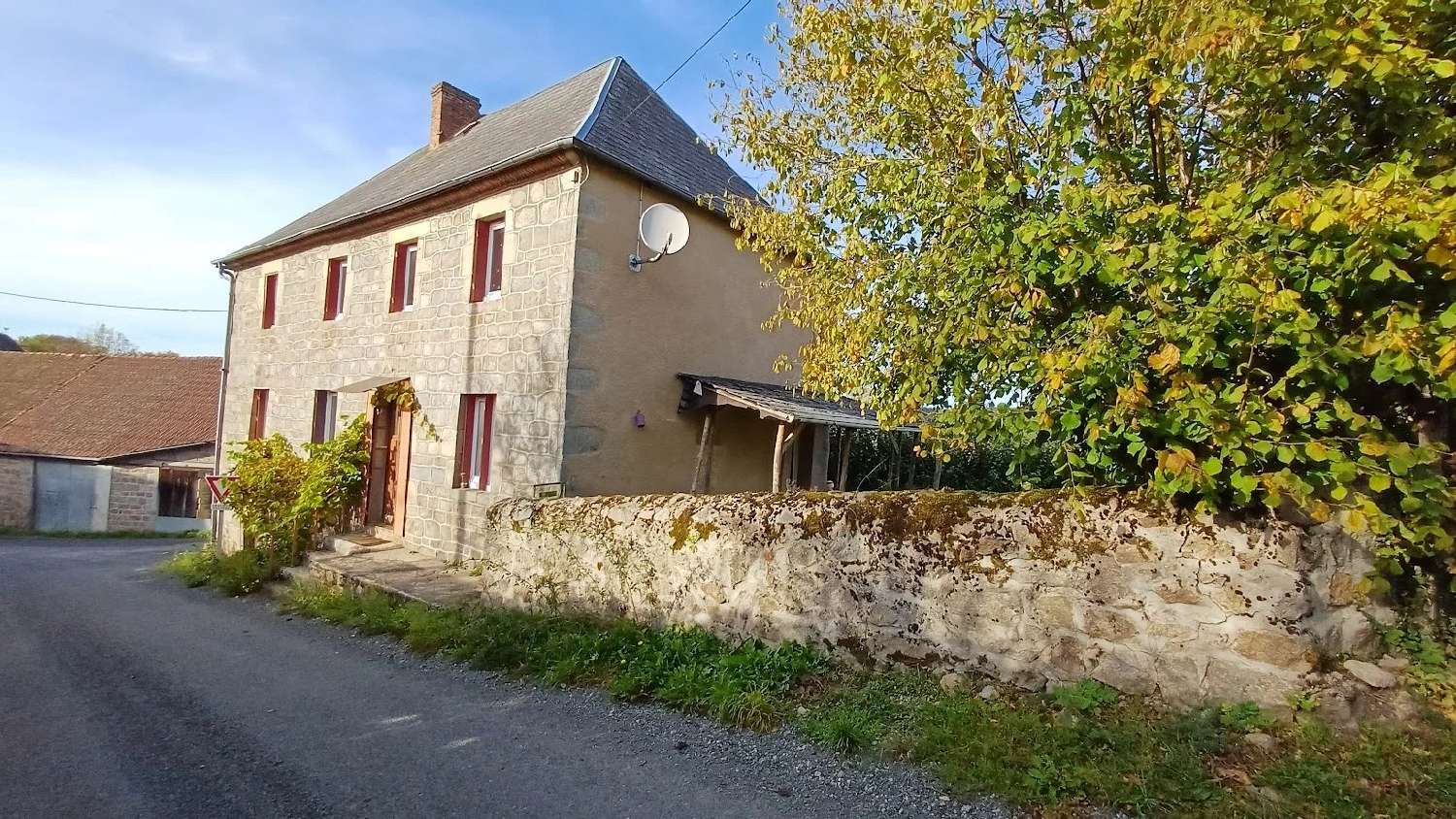 maison à vendre Auzances, Creuse ( Nouvelle-Aquitaine) photo 1