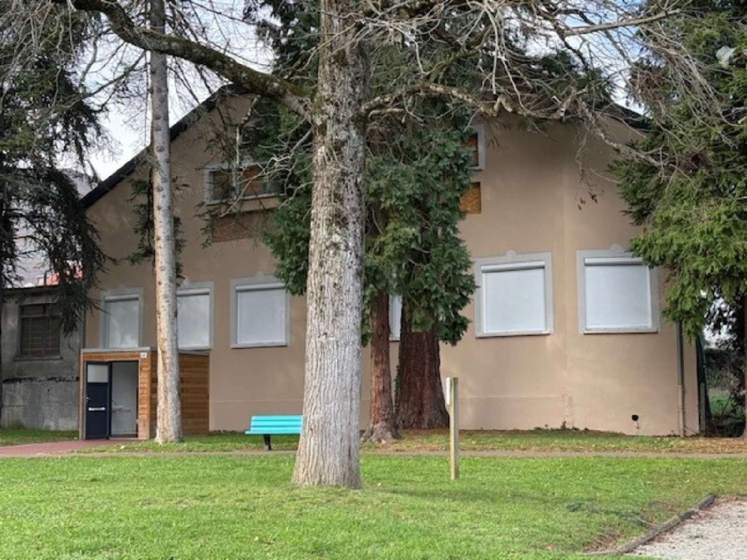  for sale office Lourdes Hautes-Pyrénées 1