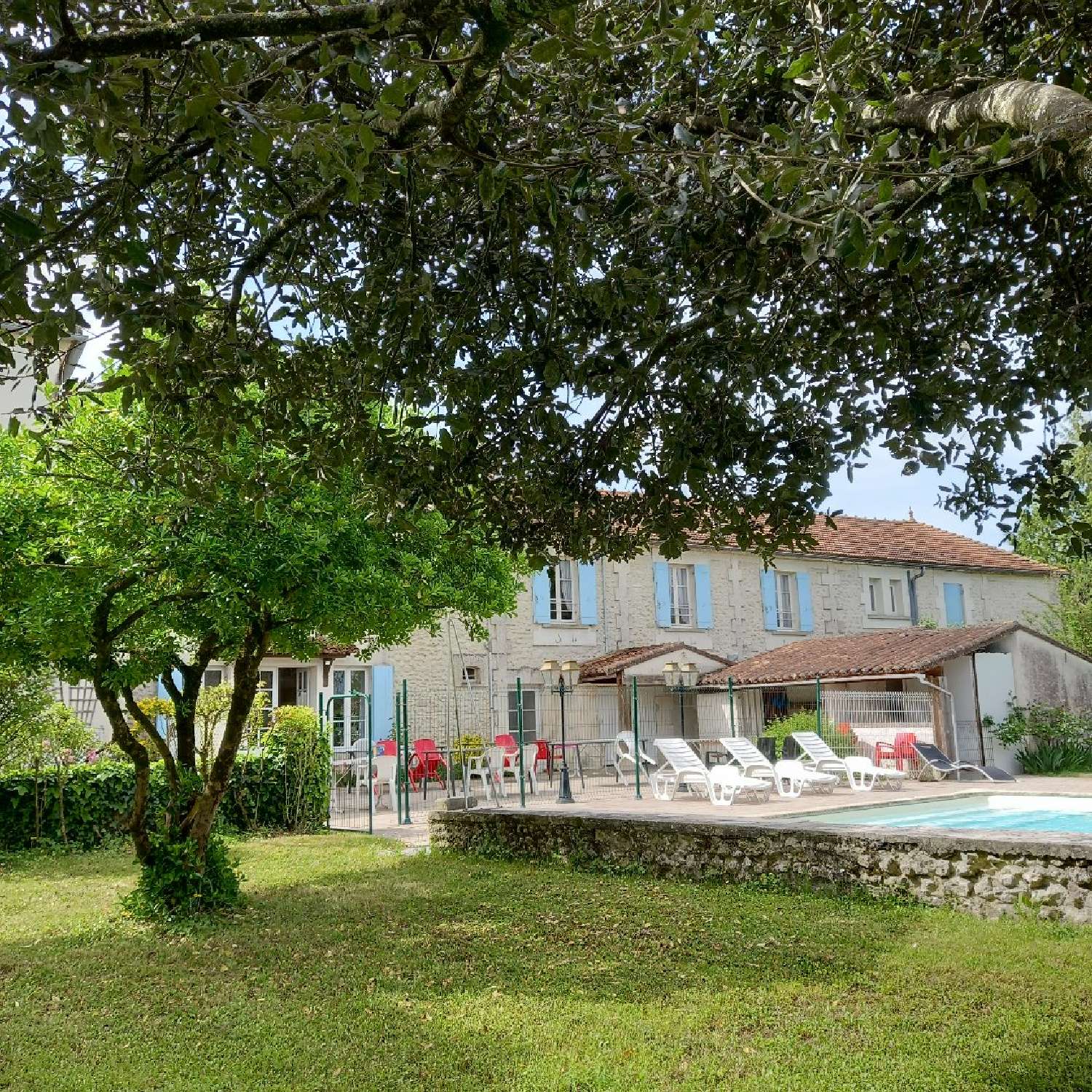 à vendre maison Saint-Séverin Charente 4