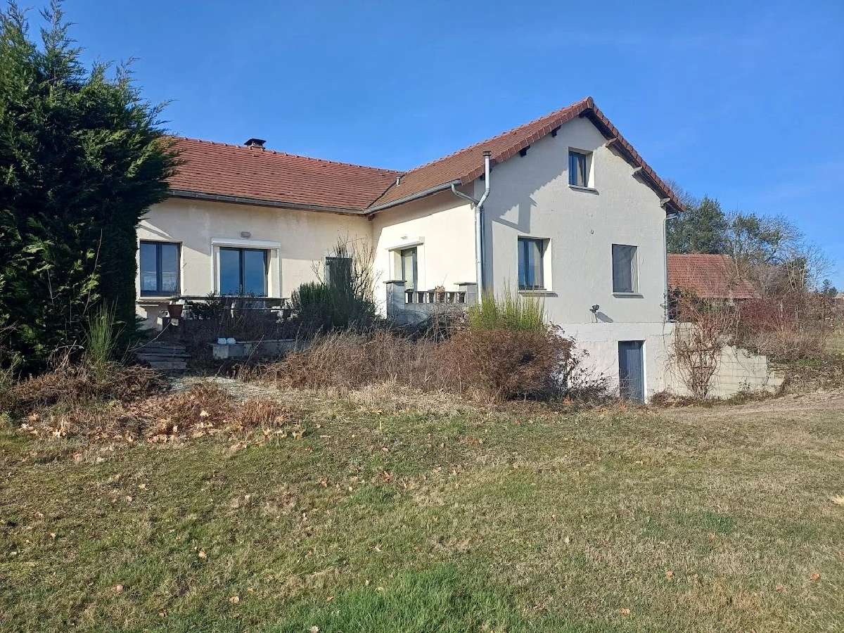  à vendre villa Saint-Gervais-d'Auvergne Puy-de-Dôme 2