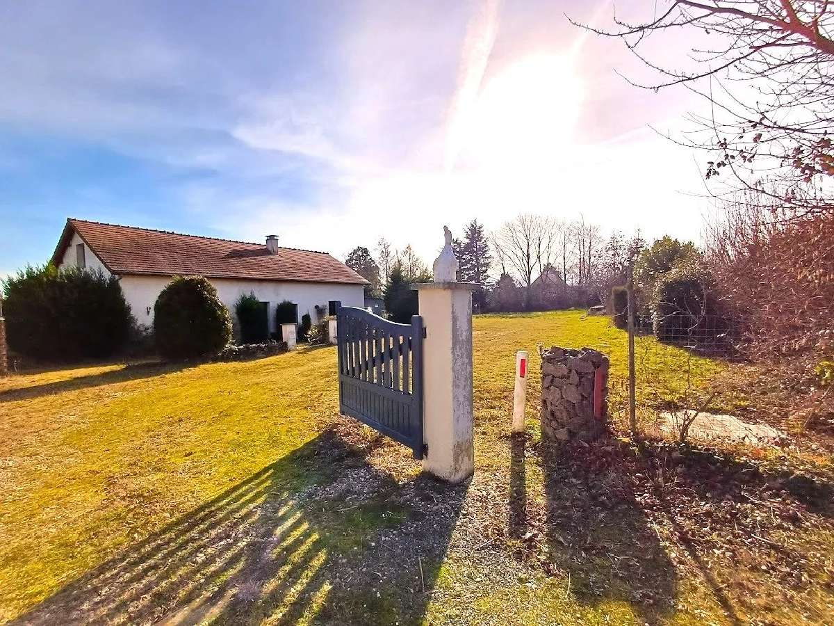  à vendre villa Saint-Gervais-d'Auvergne Puy-de-Dôme 1