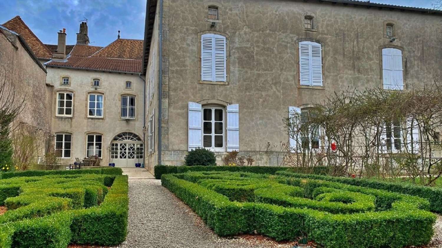  for sale mansion Neufchâteau Vosges 3