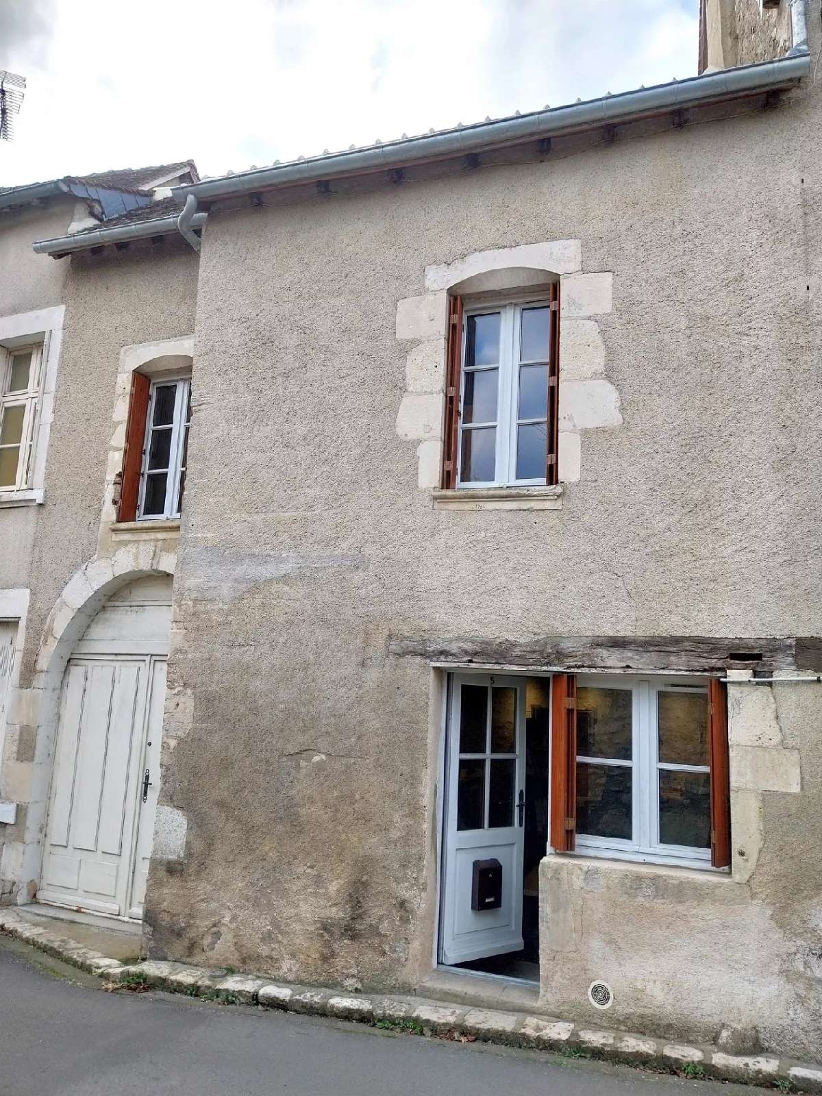  for sale house Angles-sur-l'Anglin Vienne 2