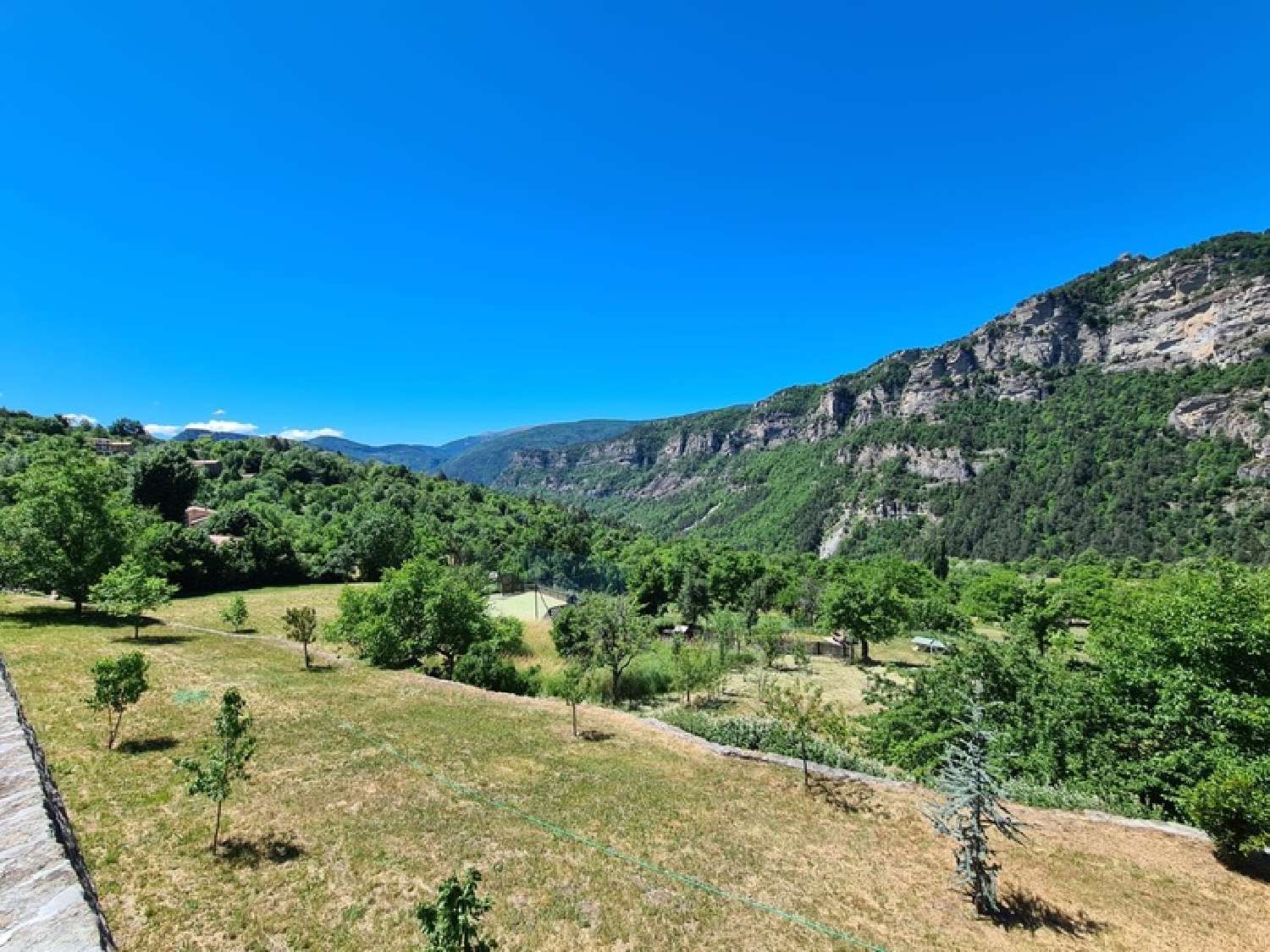  te koop dorpshuis Braux Alpes-de-Haute-Provence 1