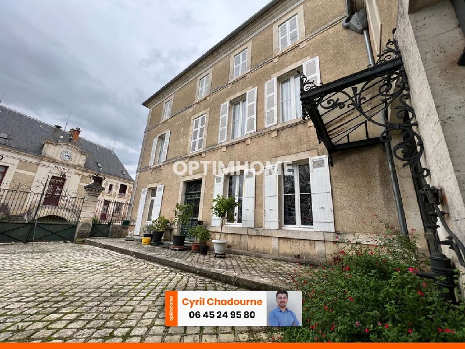  à vendre maison bourgeoise Nontron Dordogne 2