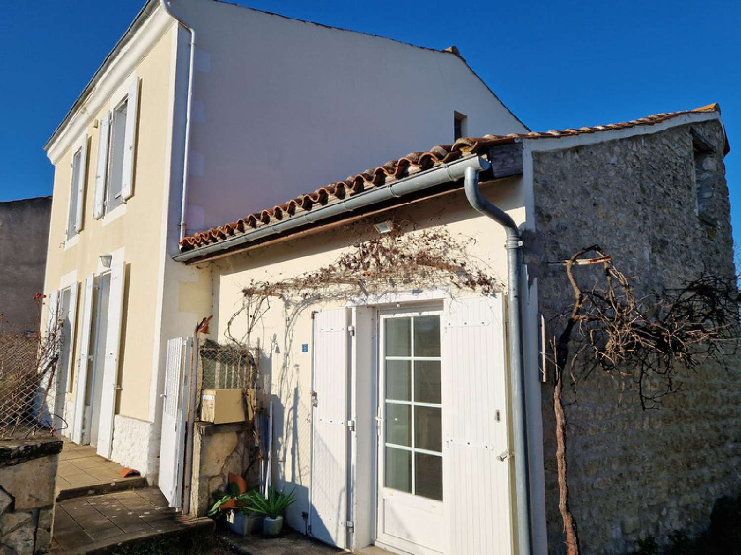  kaufen Haus Saint-Jean-d'Angély Charente-Maritime 1