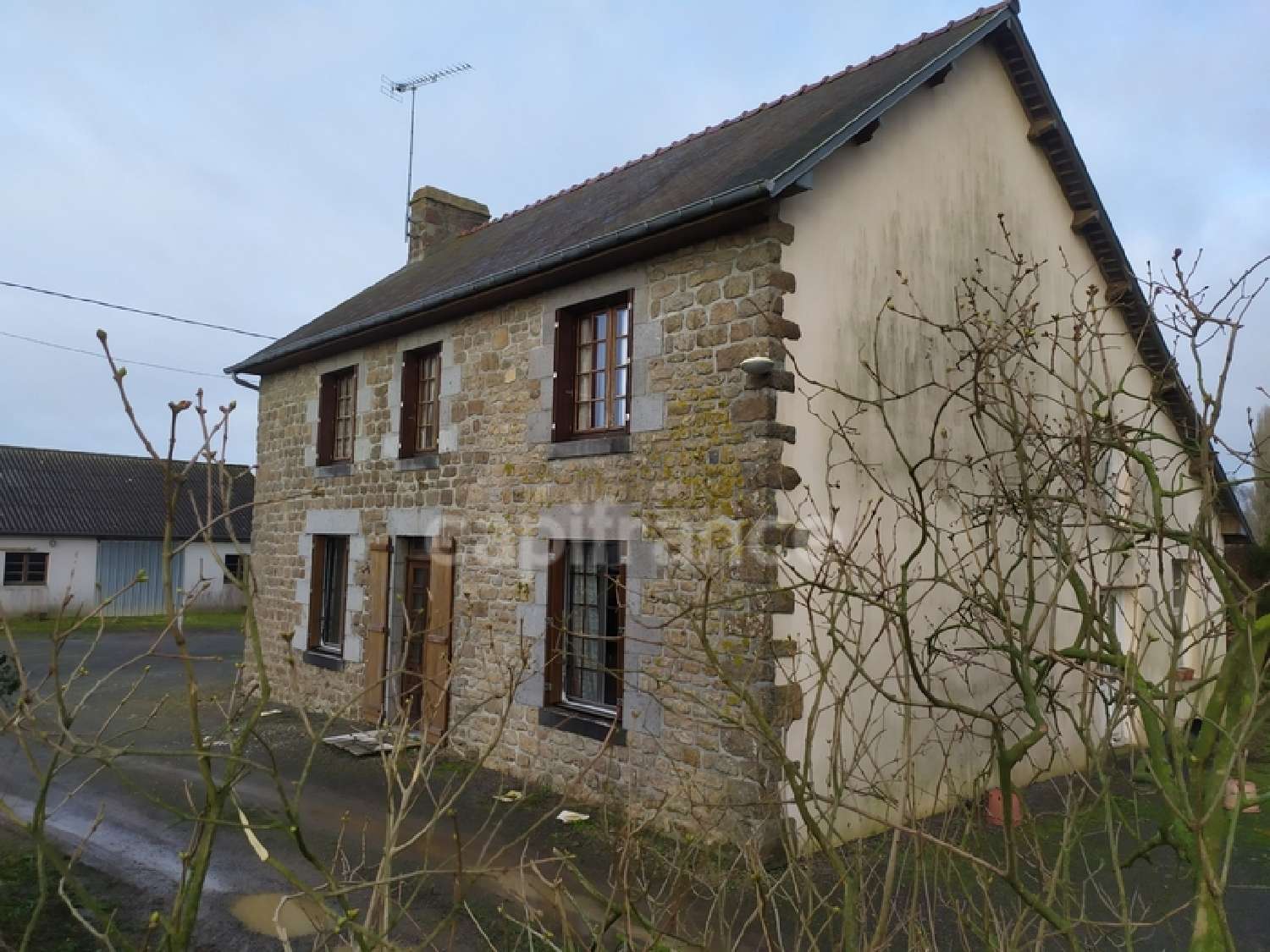  for sale house Ponts Manche 2