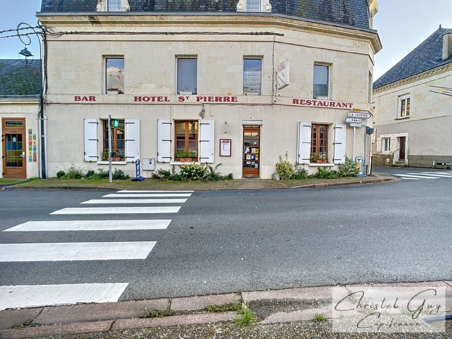  te koop restaurant Ruillé-sur-Loir Sarthe 1