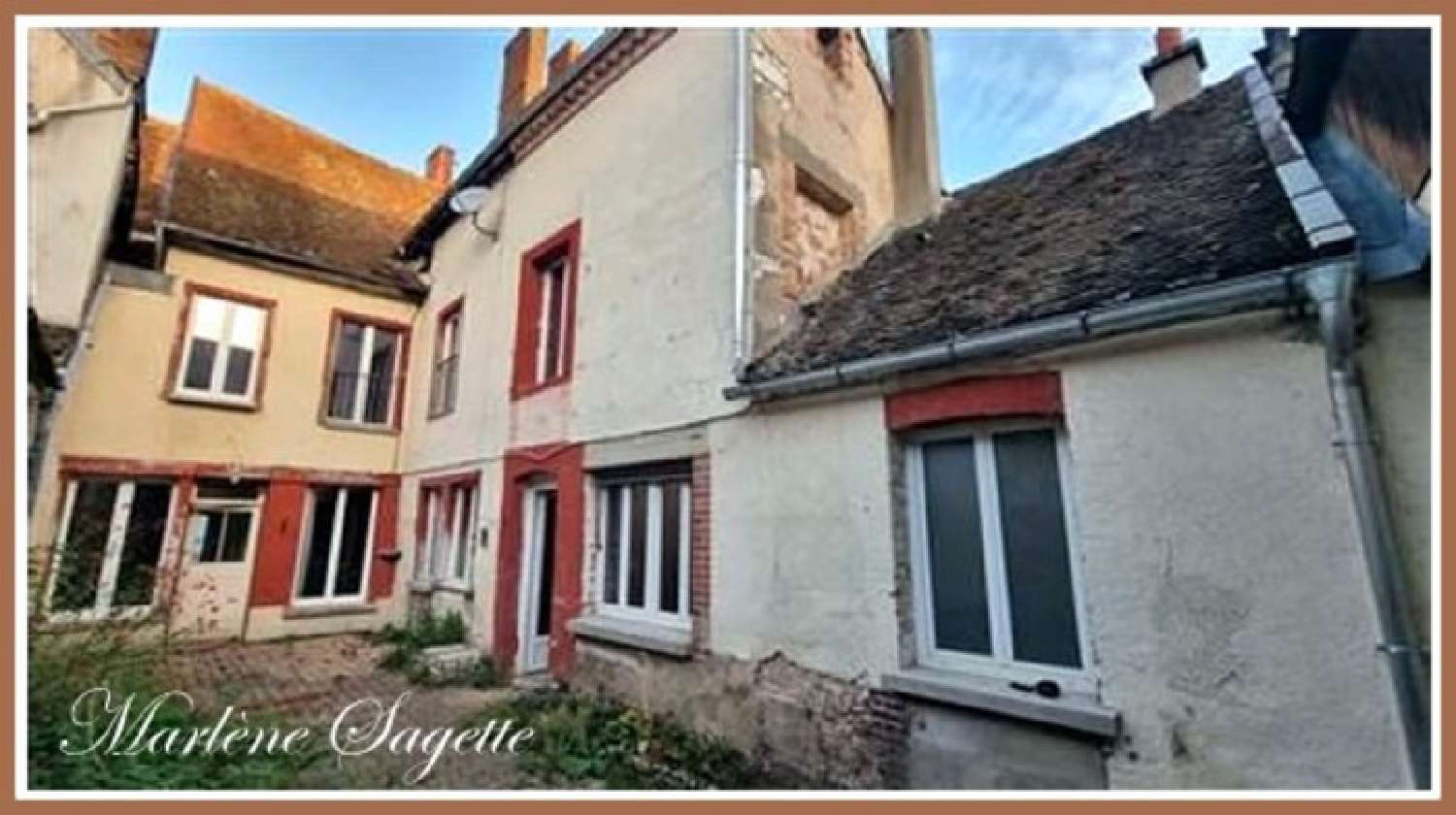  te koop dorpshuis Villeneuve-l'Archevêque Yonne 1