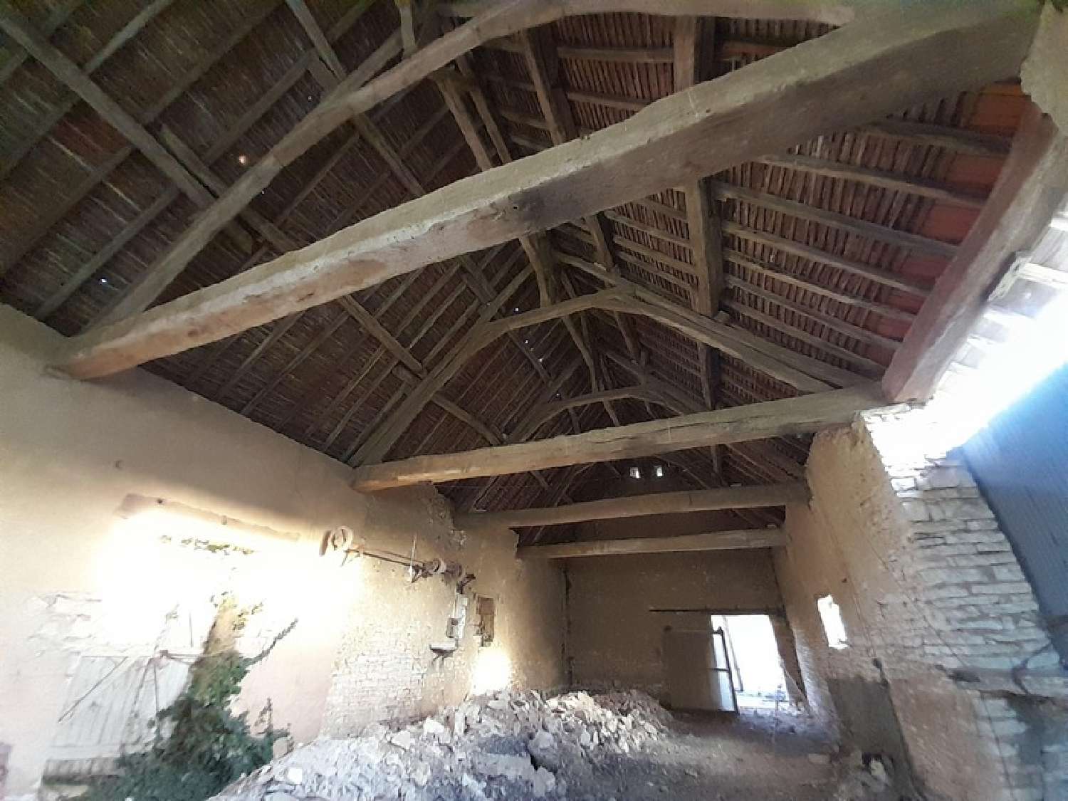 for sale barn Montierchaume Indre 7