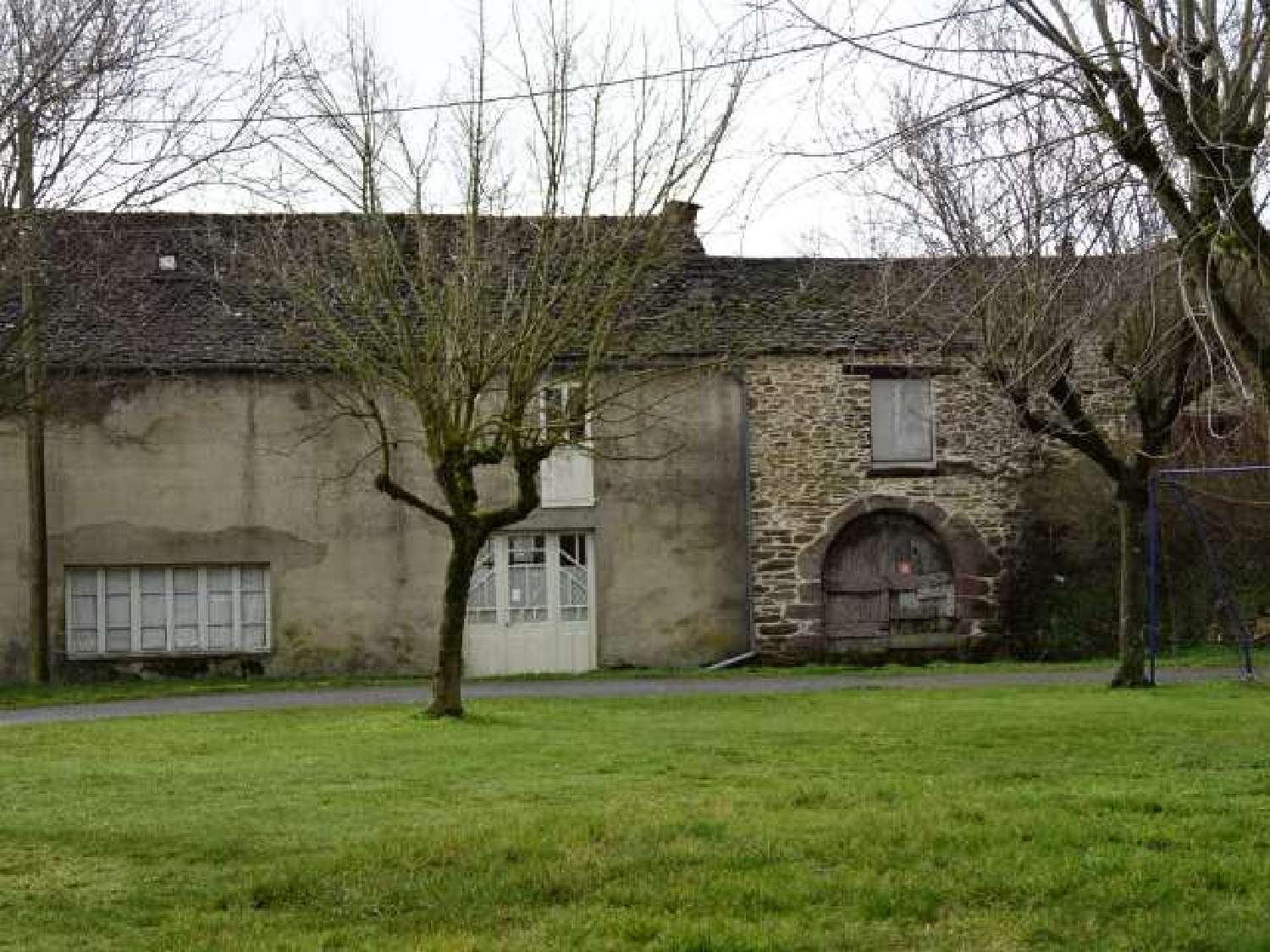  for sale barn Sauveterre-de-Rouergue Aveyron 1