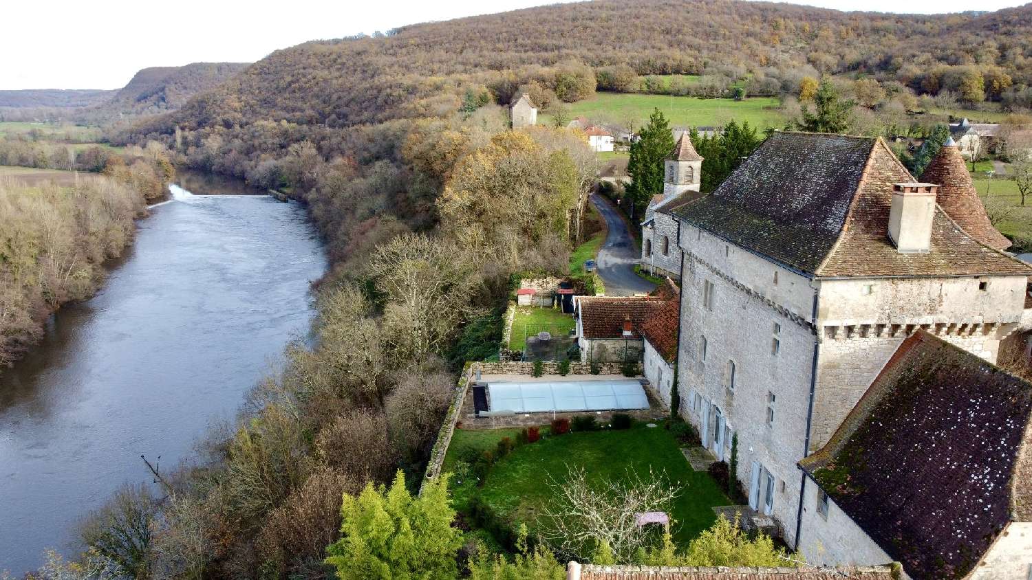  te koop kasteel Ambeyrac Aveyron 3