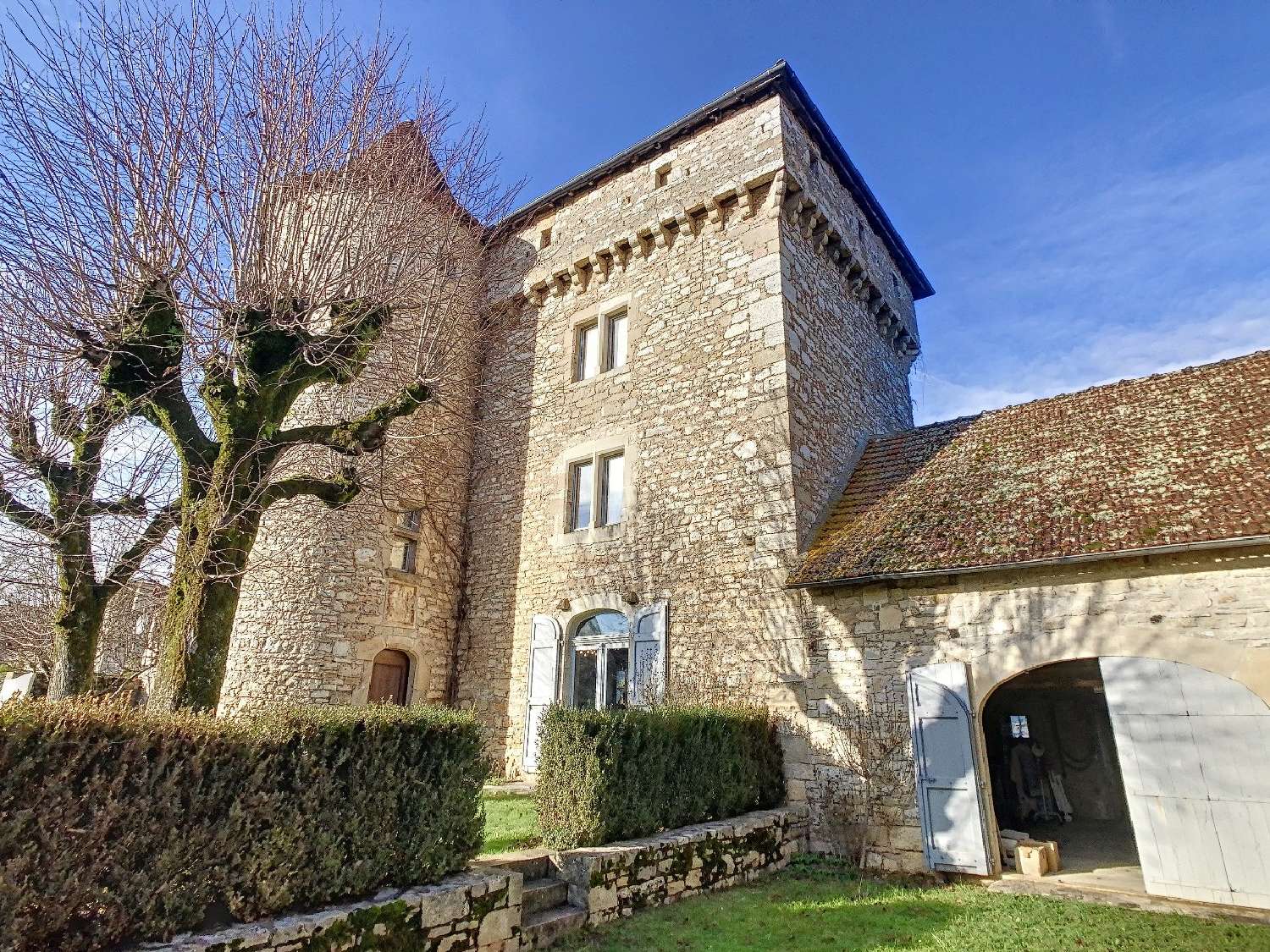  te koop kasteel Ambeyrac Aveyron 4