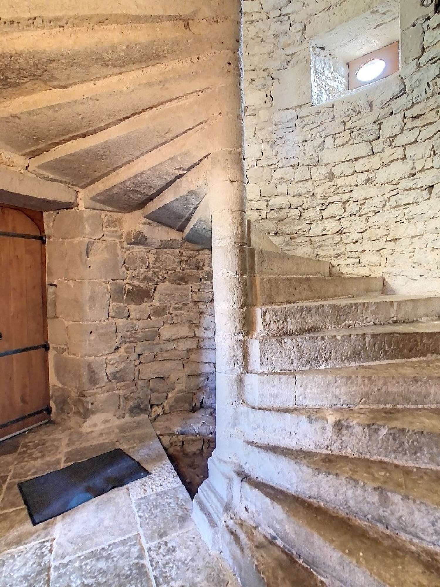  te koop kasteel Ambeyrac Aveyron 5
