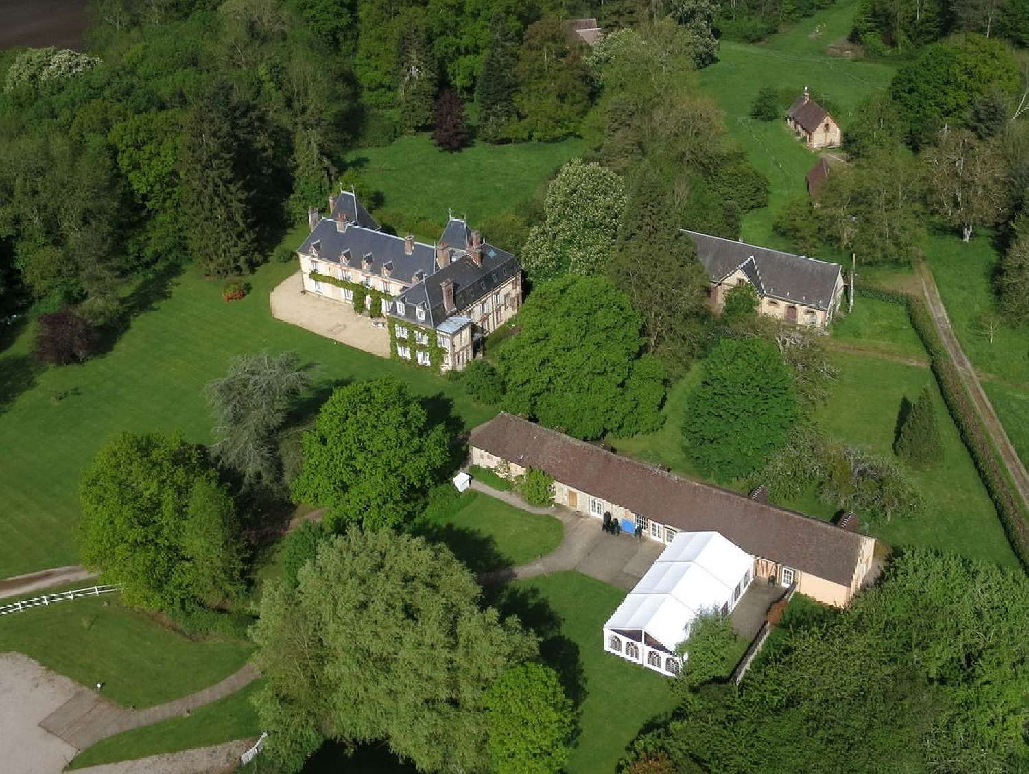  for sale castle Saint-Ouen-sur-Iton Orne 4